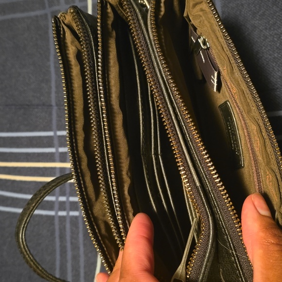 Matt & Nat Crossbody Bag - Picture 3 of 5